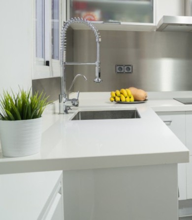 Comment réaliser une plaque inox sur mesure ?